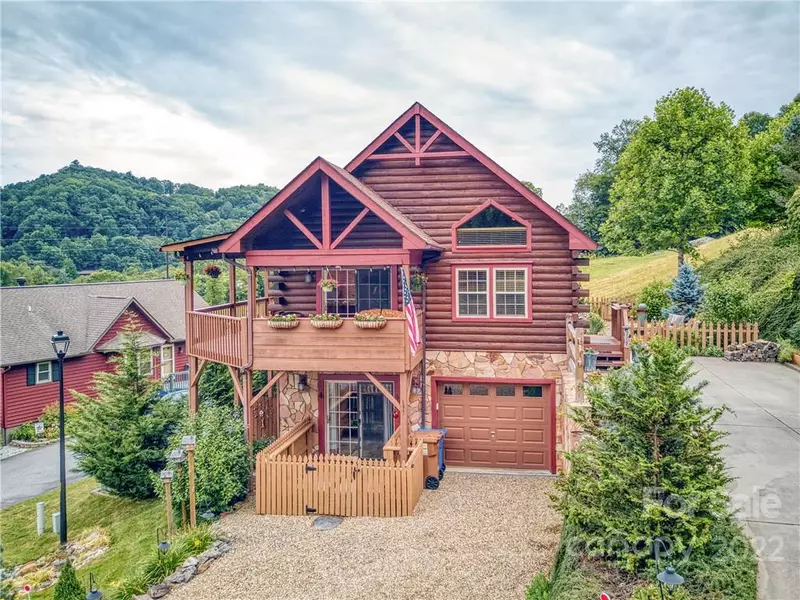 87 Appalachian TRL #10, Maggie Valley, NC 28751