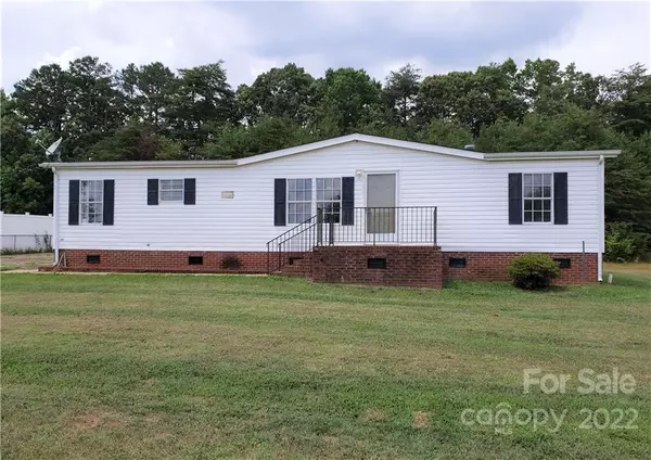 4822 Broken Pine LN, Granite Falls, NC 28630