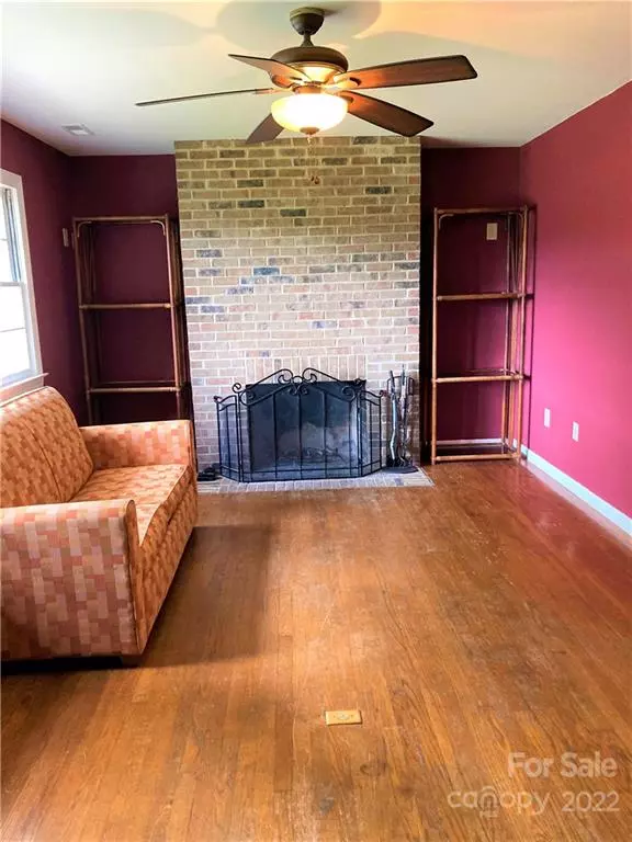 Rutherfordton, NC 28139,232 Crestview ST