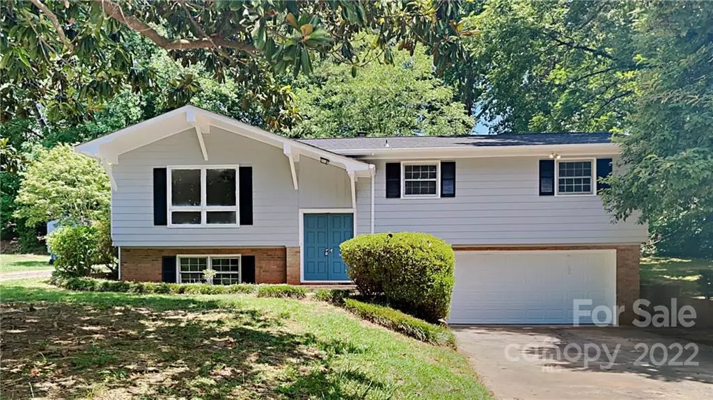 Hickory, NC 28601,140 42nd Avenue CIR