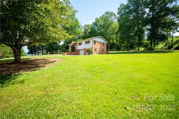 Bostic, NC 28018,157 Cherry Mountain RD