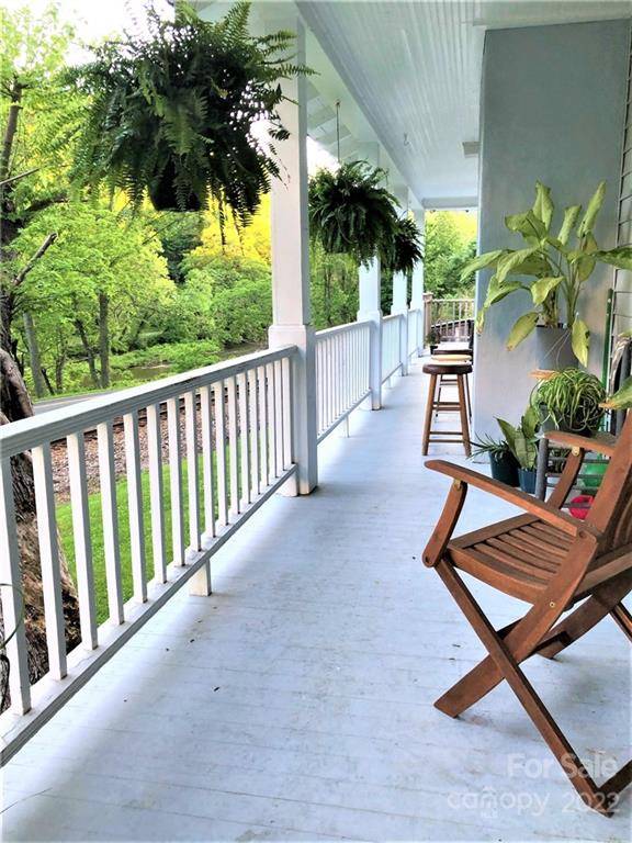 Spruce Pine, NC 28777,1704 Penland RD