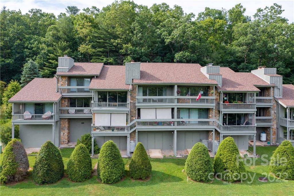 Spruce Pine, NC 28777,405 Fairway LN #E