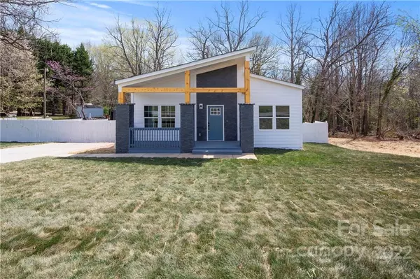 329 W F ST, Newton, NC 28658