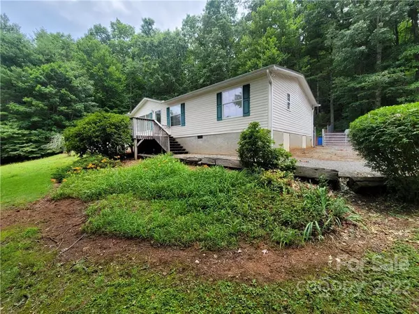 651 Ken Owen PASS, Cedar Mountain, NC 28718