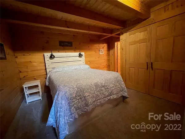 Rutherfordton, NC 28139,118 Cherrywood LN