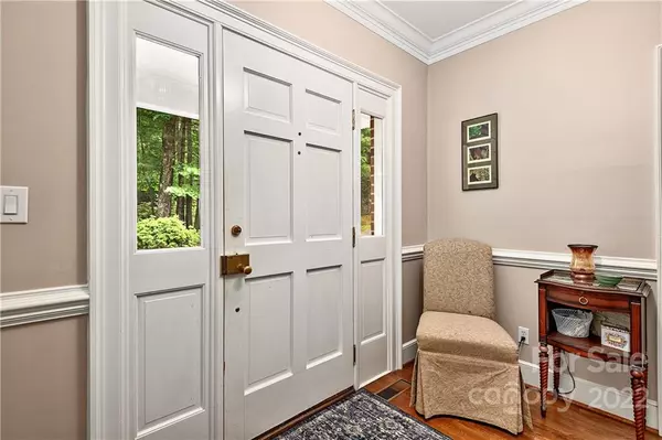 Asheville, NC 28803,11 Stuyvesant CRES