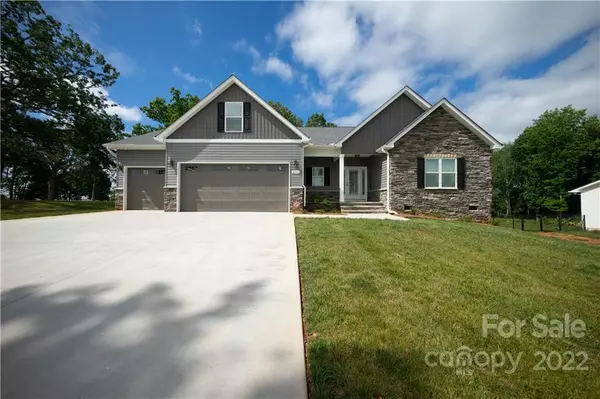 295 Absher Farm LOOP, Statesville, NC 28625