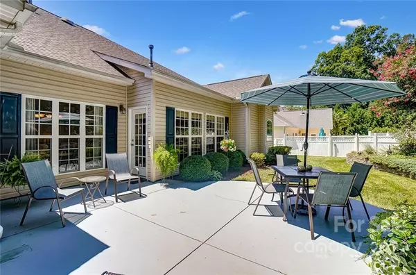 Stanley, NC 28164,989 Pinkney PL