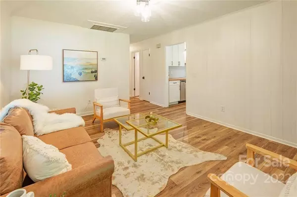 Clyde, NC 28721,94 Fairhaven ST