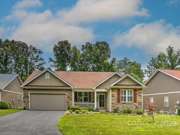 59 Shaws Creek Farm RD, Hendersonville, NC 28739