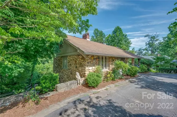 Tryon, NC 28782,172 Lyncourt DR
