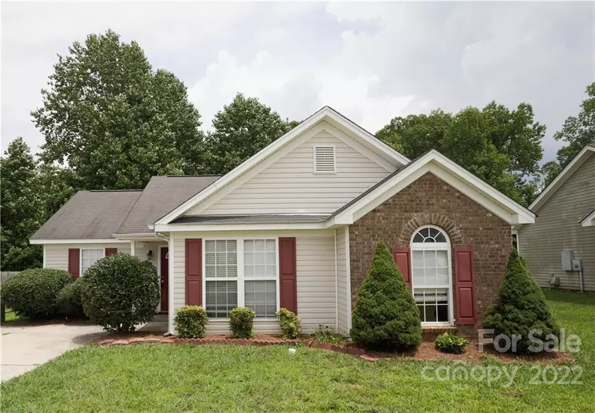 2424 Barkers Ridge DR, Bessemer City, NC 28016