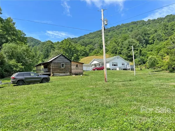 Marshall, NC 28753,1696 Caney Fork RD