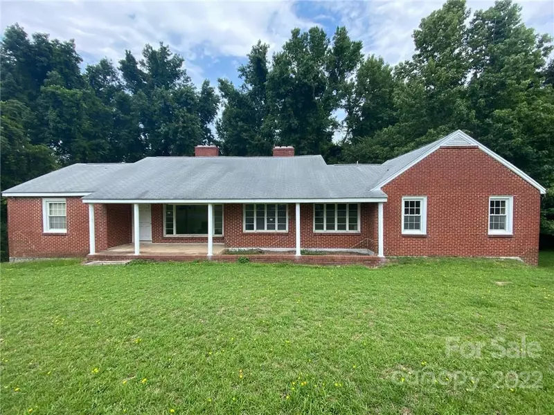 204 Camden ST, Lilesville, NC 28170