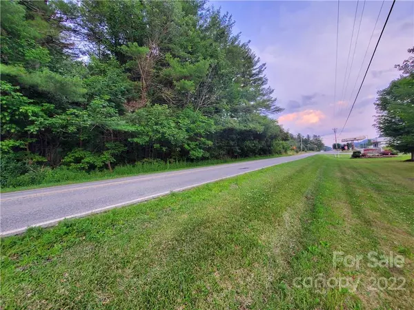 00 Elk Park HWY, Newland, NC 28657