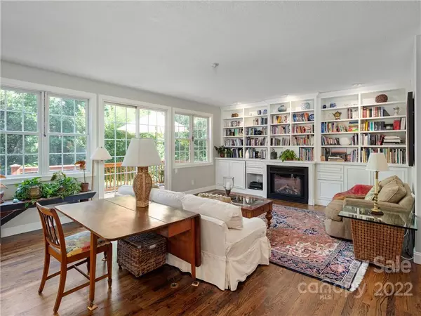 Asheville, NC 28805,18 Arbor Meadow LN