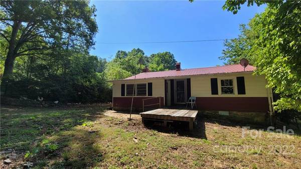 121 Old River RD, Marion, NC 28752