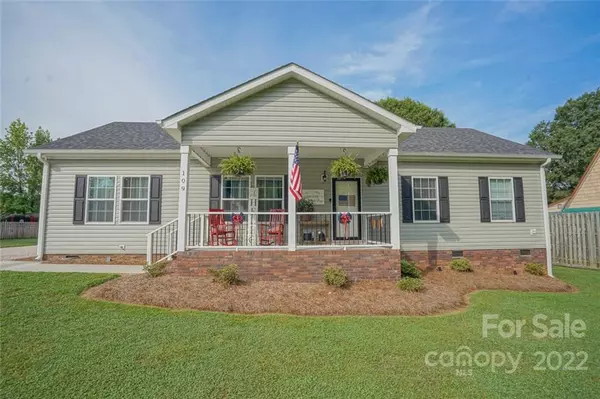 109 Blume ST W, Landis, NC 28088