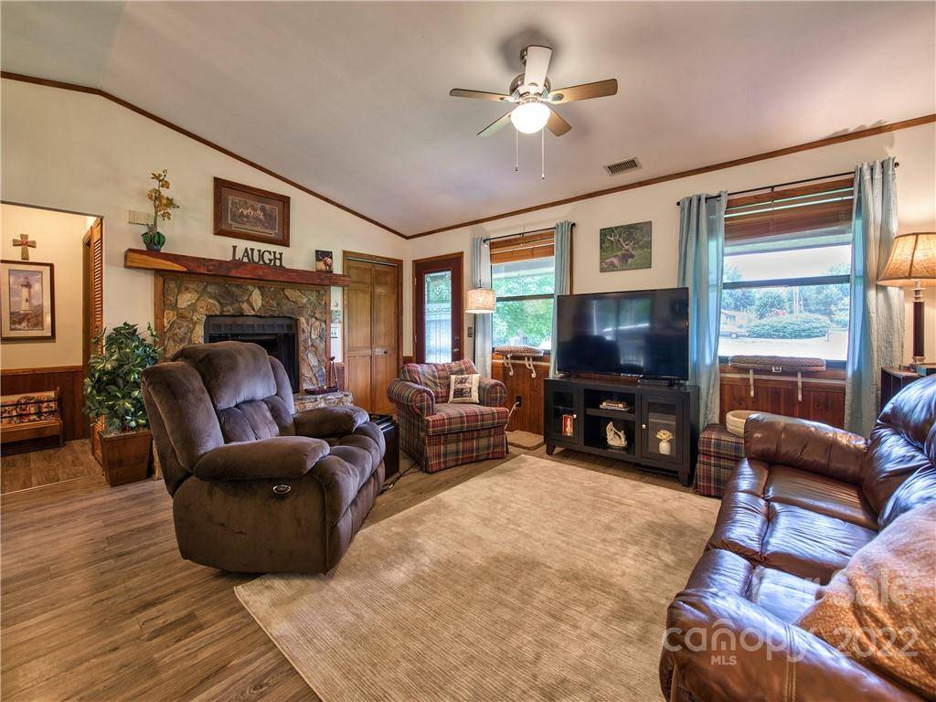 Waynesville, NC 28785,165 Clearwater DR