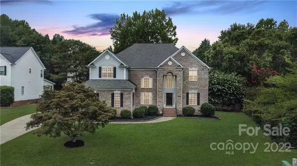110 Crossbow LN, Mooresville, NC 28117
