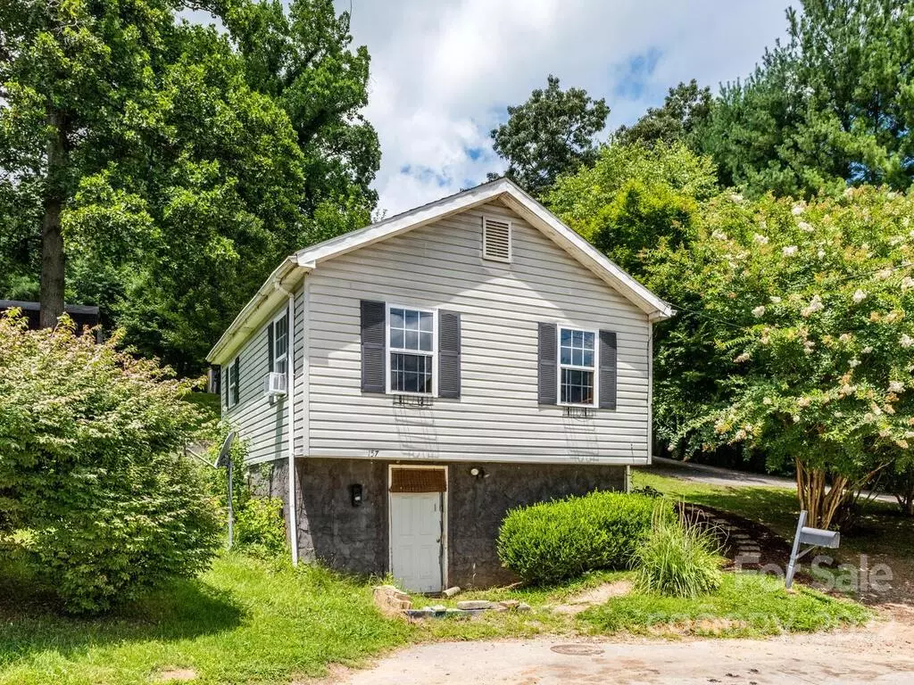 Asheville, NC 28806,157 Druid DR