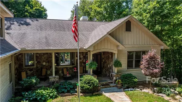 324 Winding Creek RD, Sapphire, NC 28774