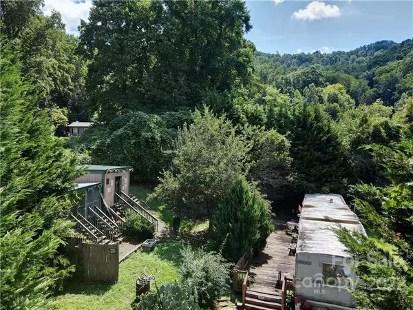 Swannanoa, NC 28778,145 Walnut Cove RD