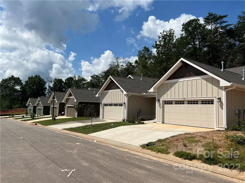 32 Cozy Cottage WAY #33, Arden, NC 28704