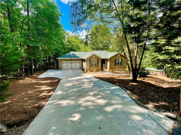13554 Pine Harbor RD,  Charlotte,  NC 28278
