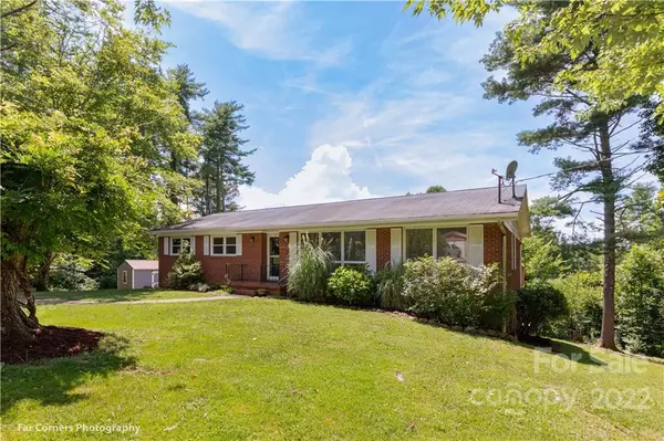 172 Murphy Hill RD, Weaverville, NC 28787