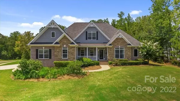 6018 Waxhaw Crossing DR, Waxhaw, NC 28173