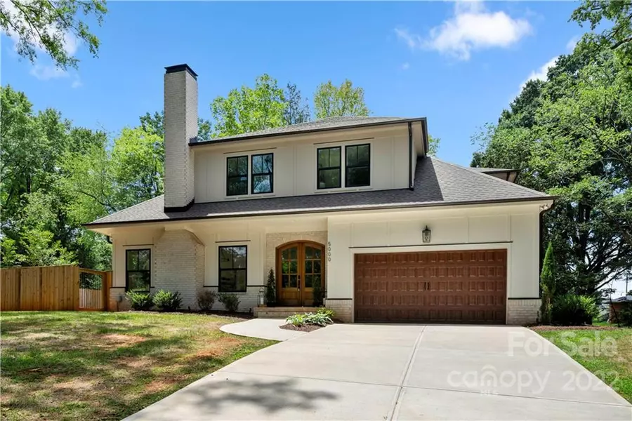 5000 Baylor DR, Charlotte, NC 28210