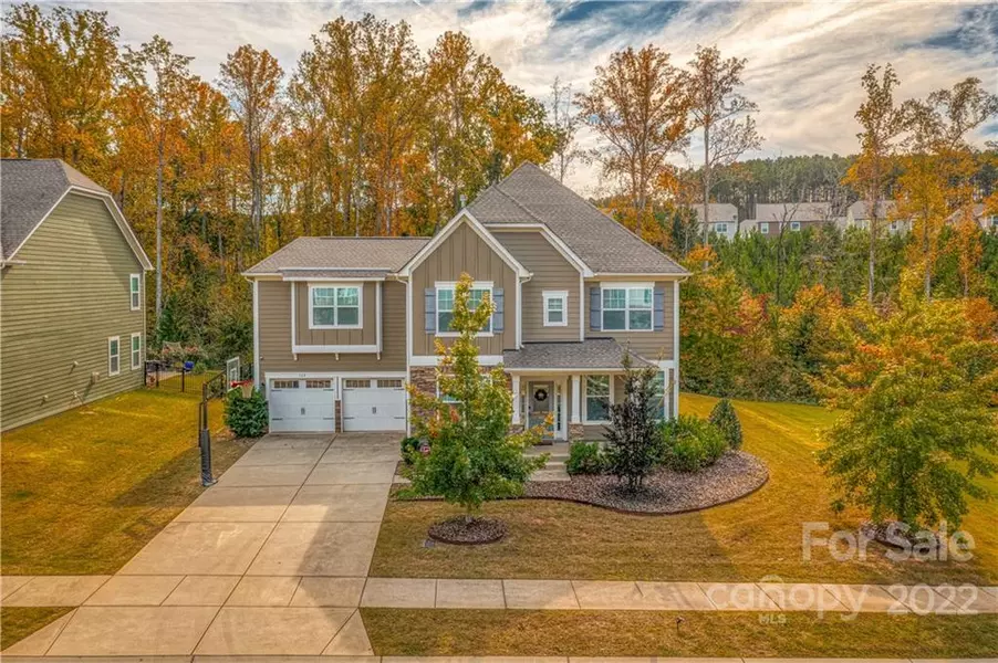 124 Elk Shoal LN, Mooresville, NC 28117