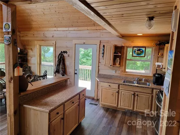 Hays, NC 28635,675 Wilderness RD