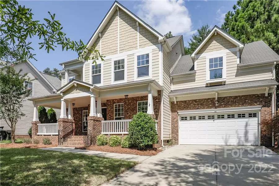 7308 Cascading Pines DR, Tega Cay, SC 29708