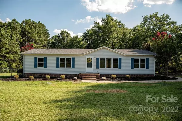 329 W Red Cross RD, Oakboro, NC 28129