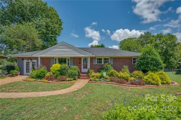 Rutherfordton, NC 28139,176 Crestview ST