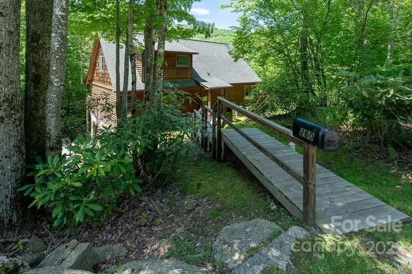 Beech Mountain, NC 28604,260 Greenbriar RD