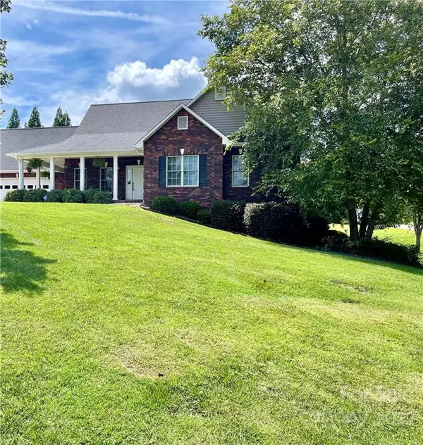 114 SOUTHRIDGE DR, Rutherfordton, NC 28139