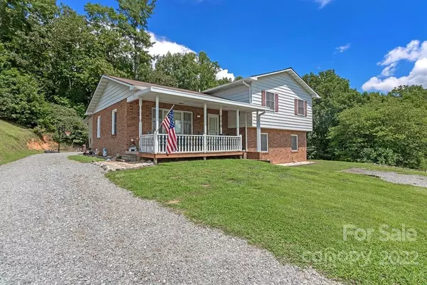 750 Selica RD, Brevard, NC 28712