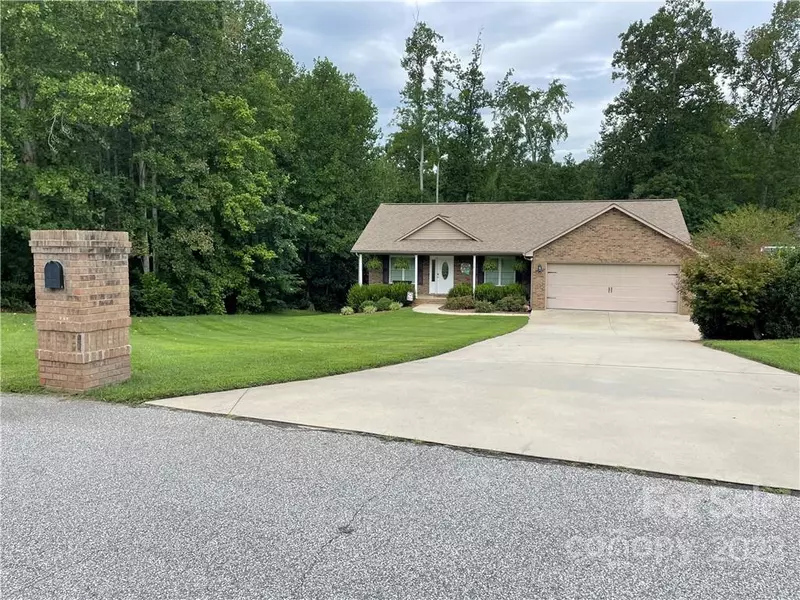 108 Ruby LN, Maiden, NC 28650