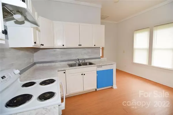 Hickory, NC 28602,1619 B AVE SE