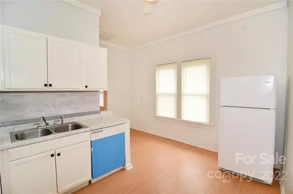 Hickory, NC 28602,1619 B AVE SE