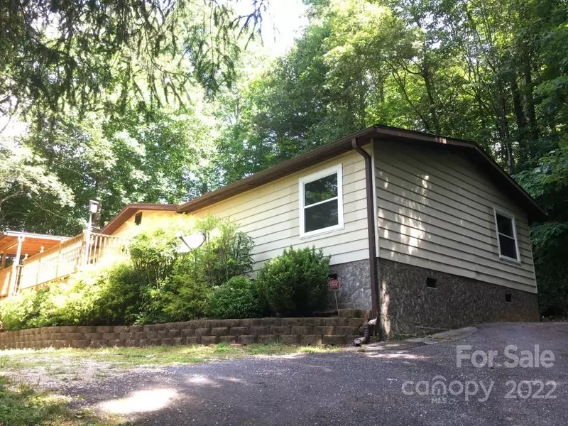 192 Old Fort RD, Fairview, NC 28730