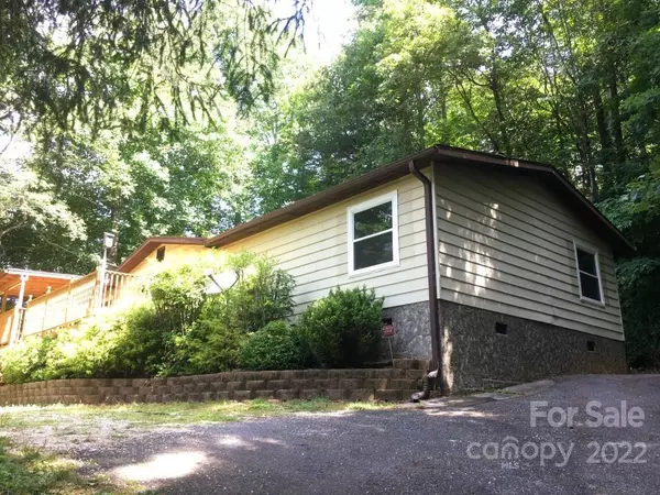 192 Old Fort RD, Fairview, NC 28730
