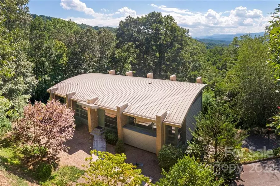 454 Aberdeen LN, Pisgah Forest, NC 28768