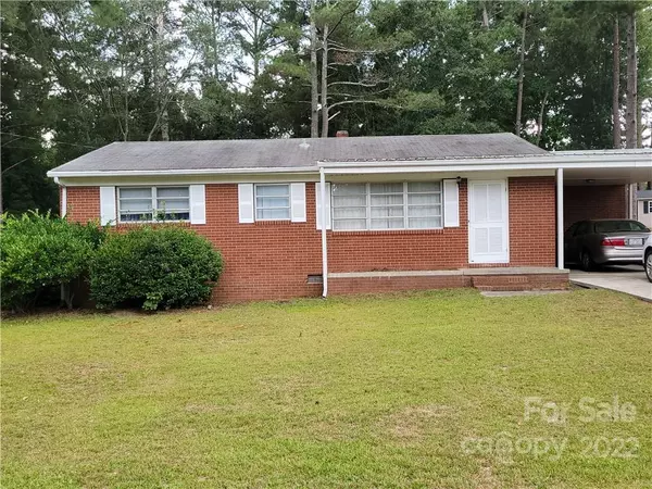 311 W Currie RD, Candor, NC 27229