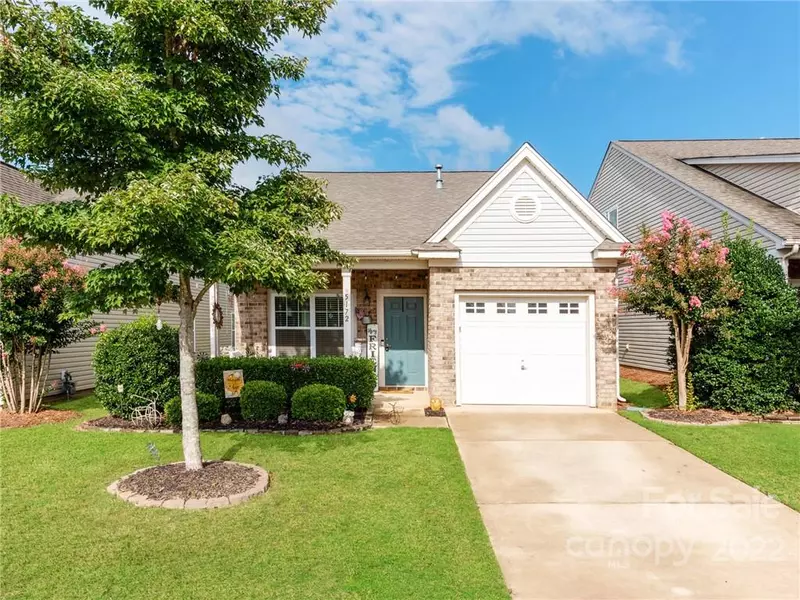 5172 Crystal Lakes DR, Rock Hill, SC 29732