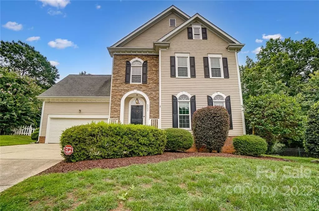 Charlotte, NC 28270,8002 Hawk Crest CT